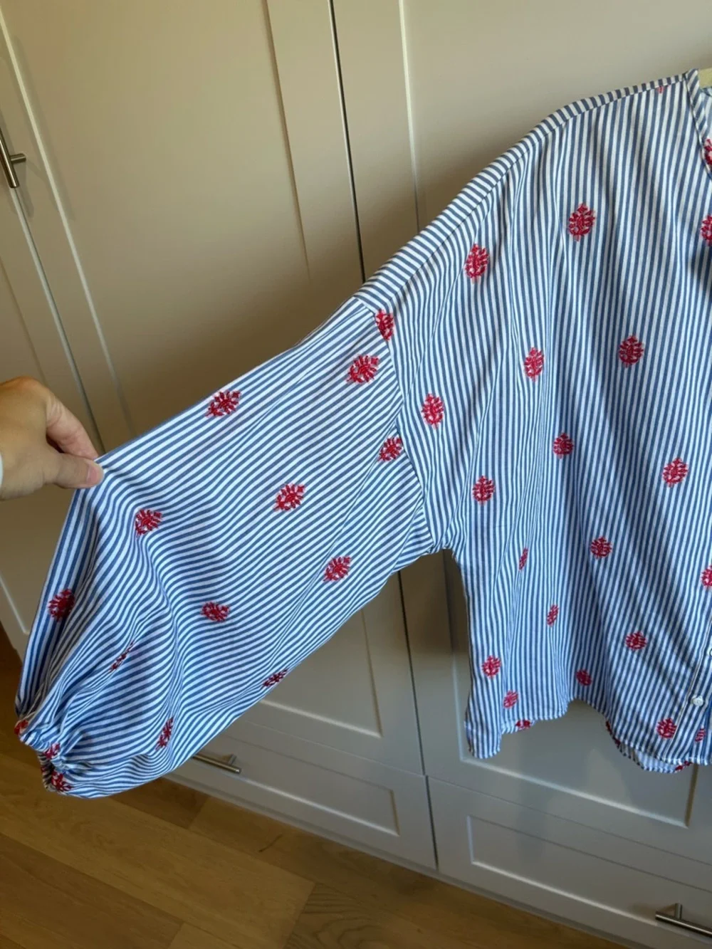 Zara Blue White Striped Blouse with Red Embroidered Flowers - Picture 2 of 4